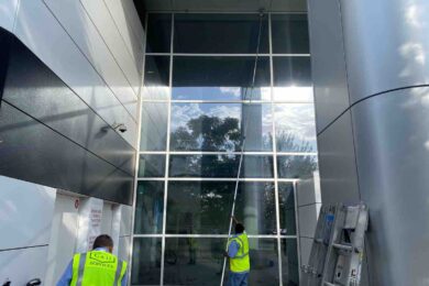 Commercial Window Cleaning in Dallas and Fort Worth